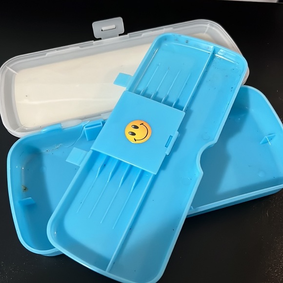 Vintage Snoopy Hard Pencil Case with dry erase board - Picture 6 of 8